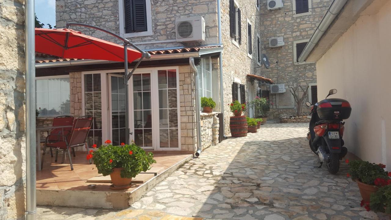 Istrska Kamnita Hisa Soncni Medulin Exterior foto